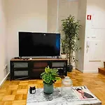 Apartamento Moderno Com Jardim Av. Da Liberdade