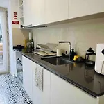 Apartamento Moderno Com Jardim Av. Da Liberdade