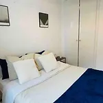 Apartamento Moderno Com Jardim Av. Da Liberdade