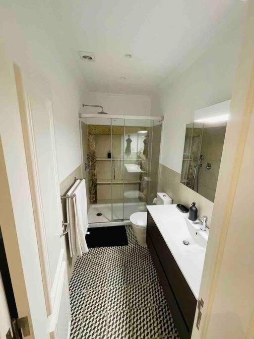 Moderno Com Jardim Av. Da Liberdade Apartment